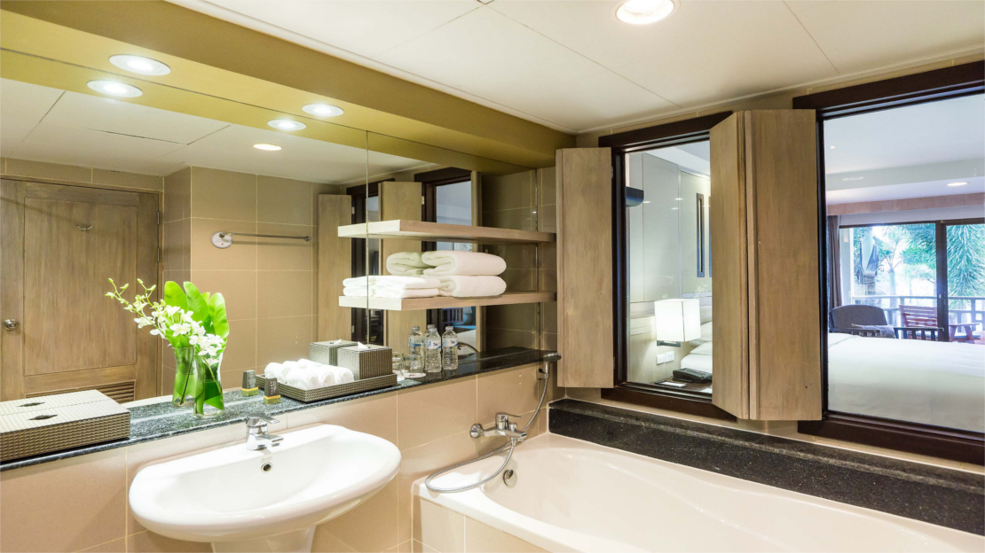 Phuket Marriott Resort and Spa Merlin Beach